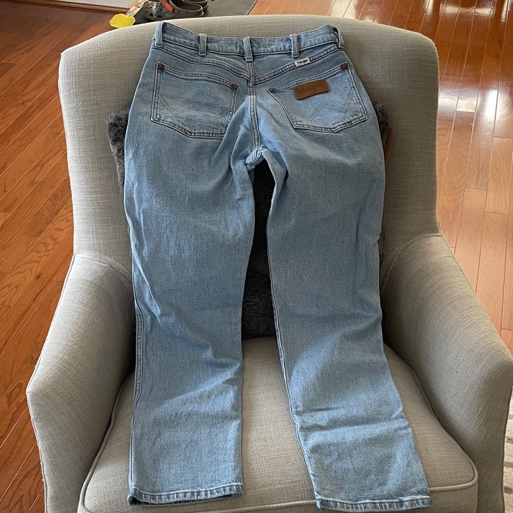 Wrangler Sunset Mid Rise Straight Jeans - Light Blue - Picture 3 of 3